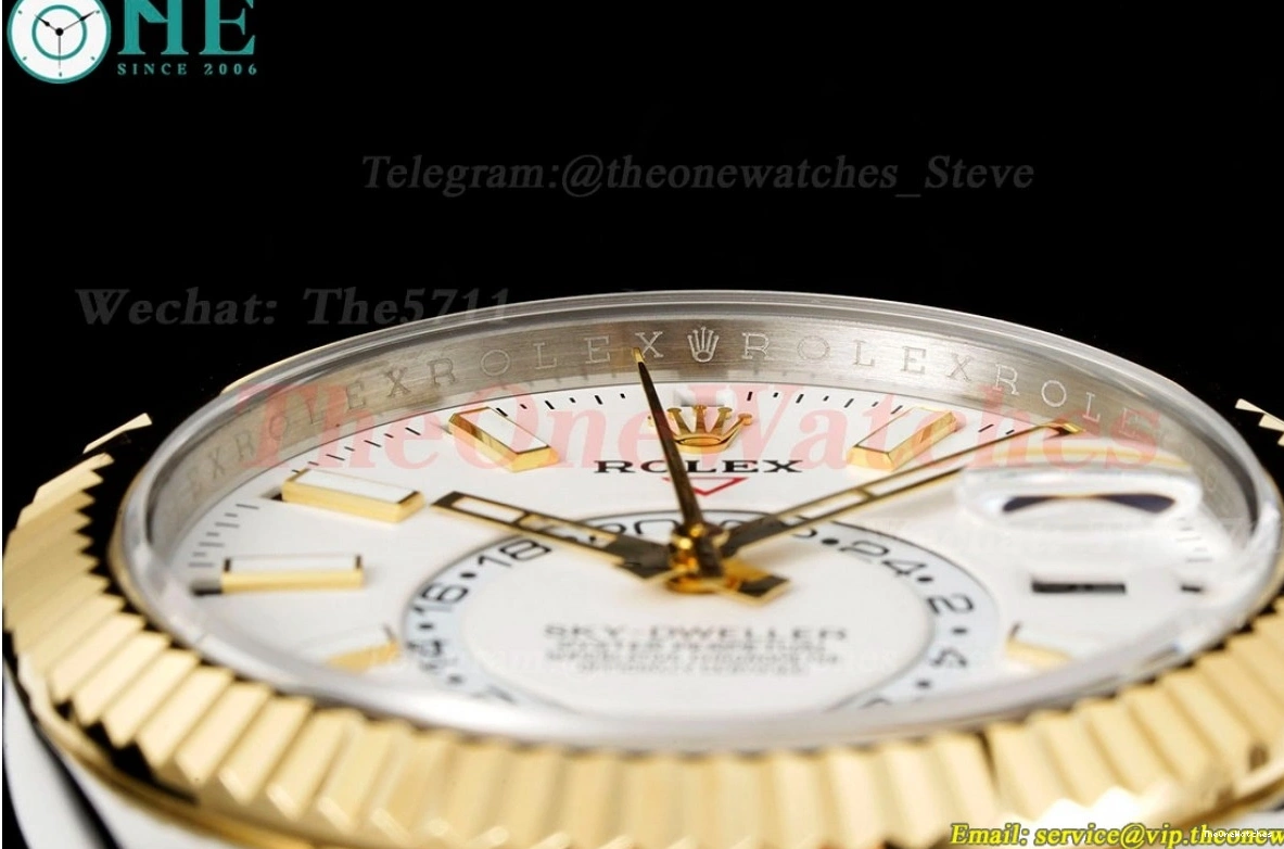 Oyster 326933 FNF YG SS Stk SkyDweller A9001 42mm White 1220